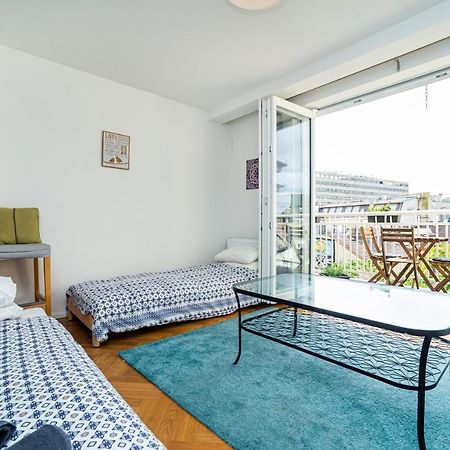 Central, Spacious, Modern 5 Bedrm Duplex W/Balcony ปราก ภายนอก รูปภาพ